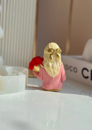 Matrita din silicon alimentar premium, Girl with a box of roses, pentru lumânări, săpun și deserturi [1]