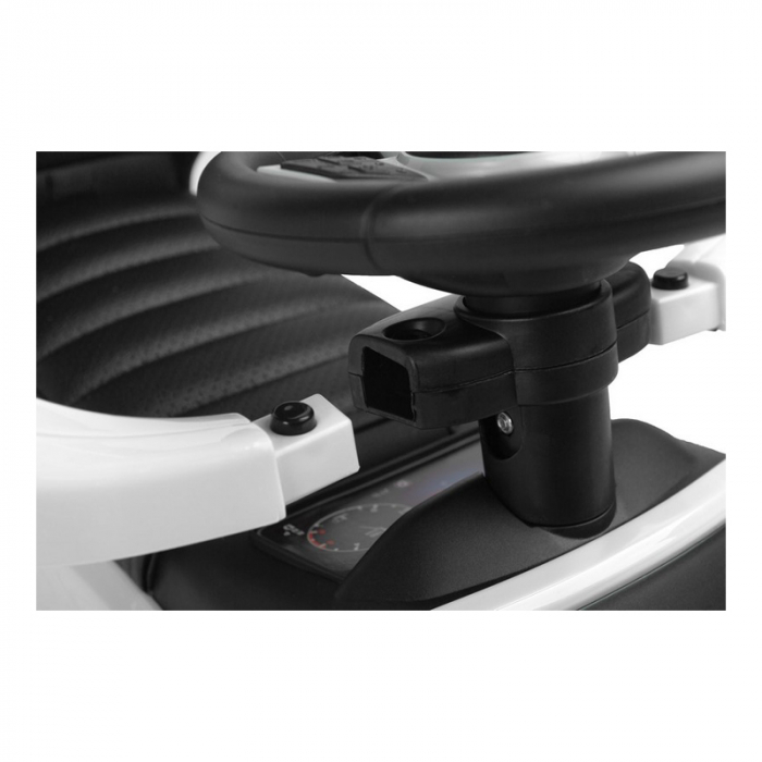 Masinuta pentru copii, 3 in 1 Toyz Mercedes Benz C-Class 370006, Alb [7]