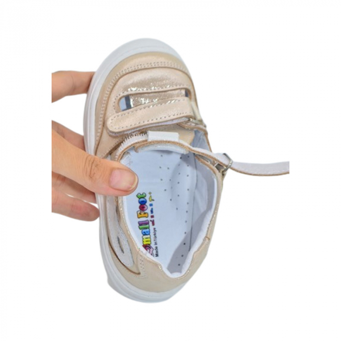 Pantofi ortopedici din piele, cu talpa flexibila, pentru fete Small Foot, SF157A, Auriu [4]