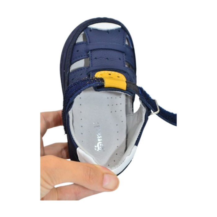 Sandale ortopedice din piele, cu talpa flexibila, pentru baieti Small Foot, SB1908A4, Albastru inchis [4]