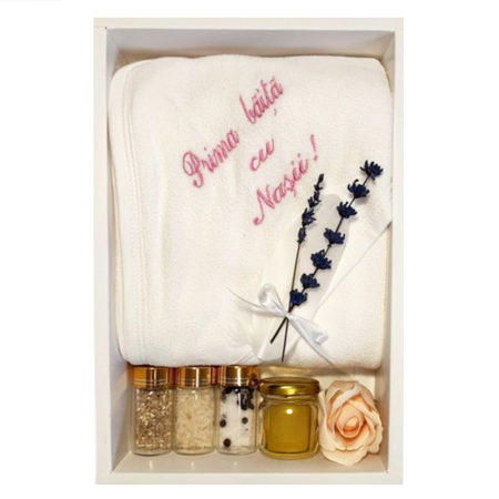 Prosoape - Set cadou personalizat, din 8 piese, pentru prima baita dupa botez, Mini Junior, S1411R, Multicolor