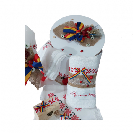 Botezul bebelusului - Trusou pentru botez 8 piese Mini Bimbi TMB-B-14, Multicolor