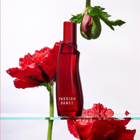 Apă de toaletă Passion Dance Avon – parfum floral-oriental feminin & seducător [2]