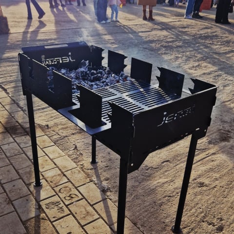 Grătar pliant portabil personalizat 50×100 cm din oțel 3 mm pentru grădină, picnic și camping – fabricat în Iași, personalizabil [3]