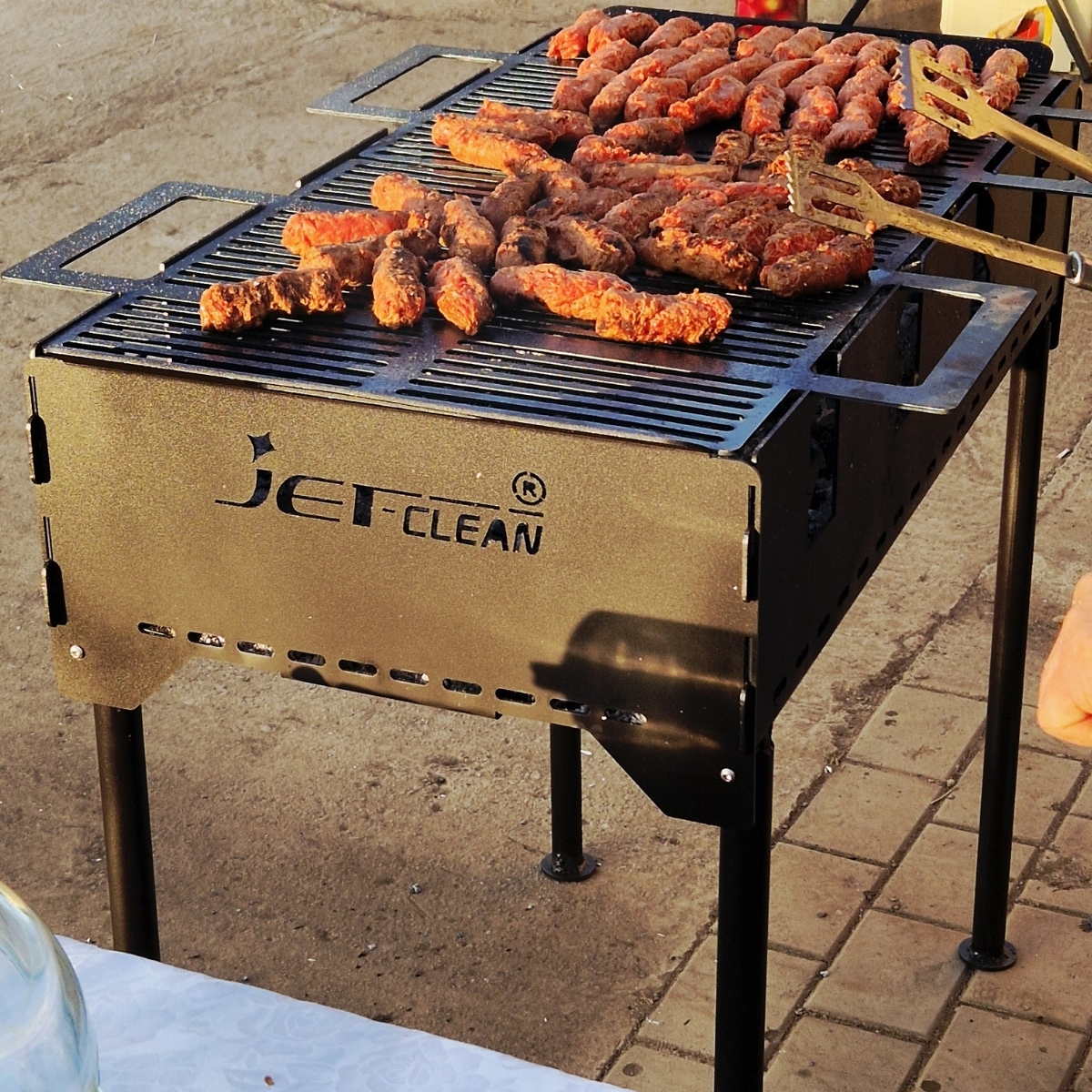 Grătar pliant portabil personalizat 50×100 cm din oțel 3 mm pentru grădină, picnic și camping – fabricat în Iași, personalizabil [2]