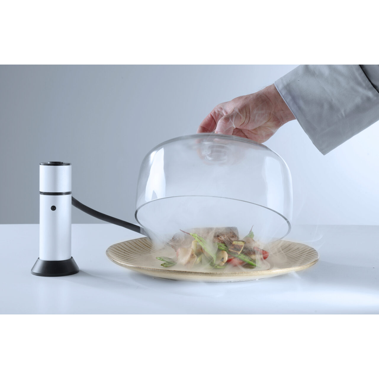 Cloche din sticla cu gaura pentru furtun fum, Hendi, diametru diametru130x(H)282 mm, poate fi utilizat in combinatie cu infuzorul de fum [3]