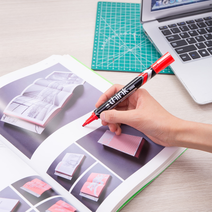 Marker permanent rosu varf rotund 1.5 mm – Deli [3]