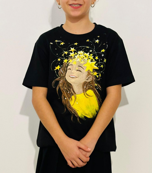 Model Fetita cu stelute [2]