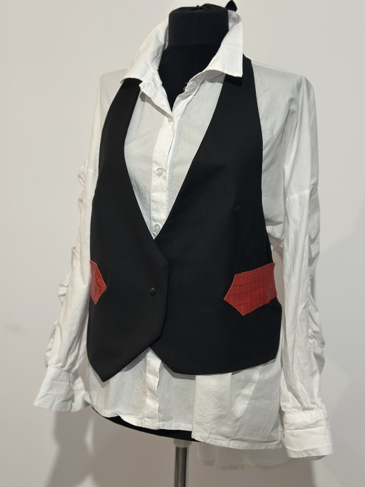 Vestă cu inserții de piele [2]