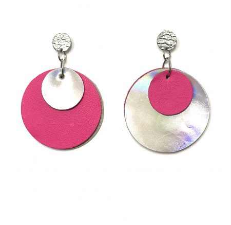 Cercei din piele naturala - Cercei în nuanțe de ciclam /argintiu