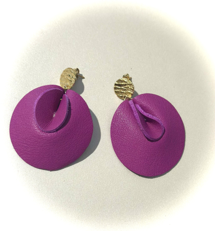 Cercei din piele naturala - Cercei în nunta de mov cu inserție de auriu