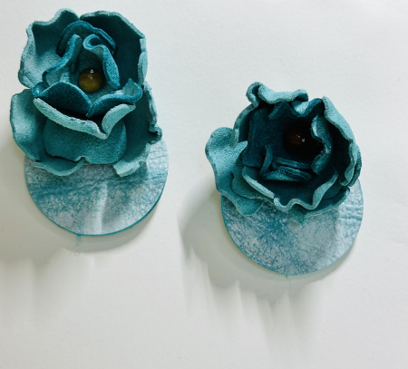 Cercei din piele naturala - Cercei Statement “Floare imperială”