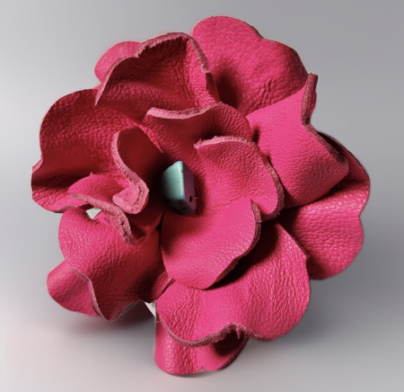 Broșe din piele naturala - Brosa Rosa Viva - M01