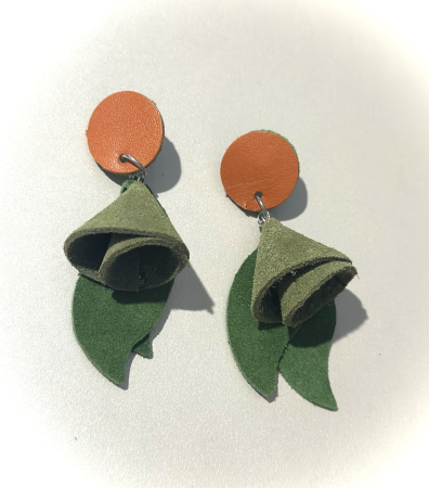 Cercei din piele naturala - Cercei “Toamna by MMagic Art “ în nuanțe de portocaliu și verde