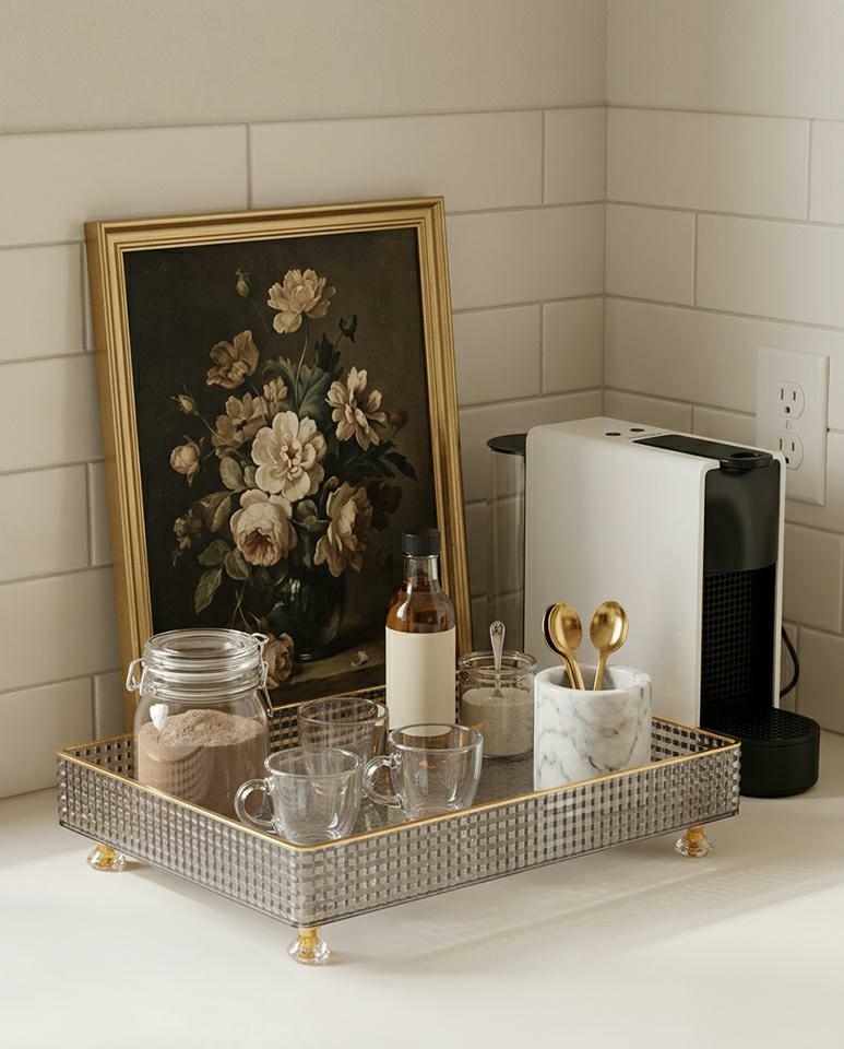 Tavă Decorativă Lari 27,5x6x18,5 cm, Acril Transparent Fumuriu Gri Finisaj Auriu - SHP [7]