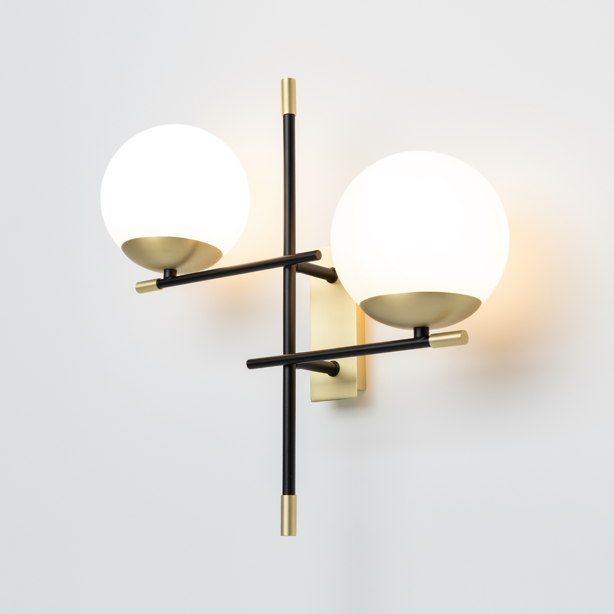 Aplică de perete Nostalgia, Metal Negru și auriu, 40W, MAYTONI MOD048WL-02G [4]