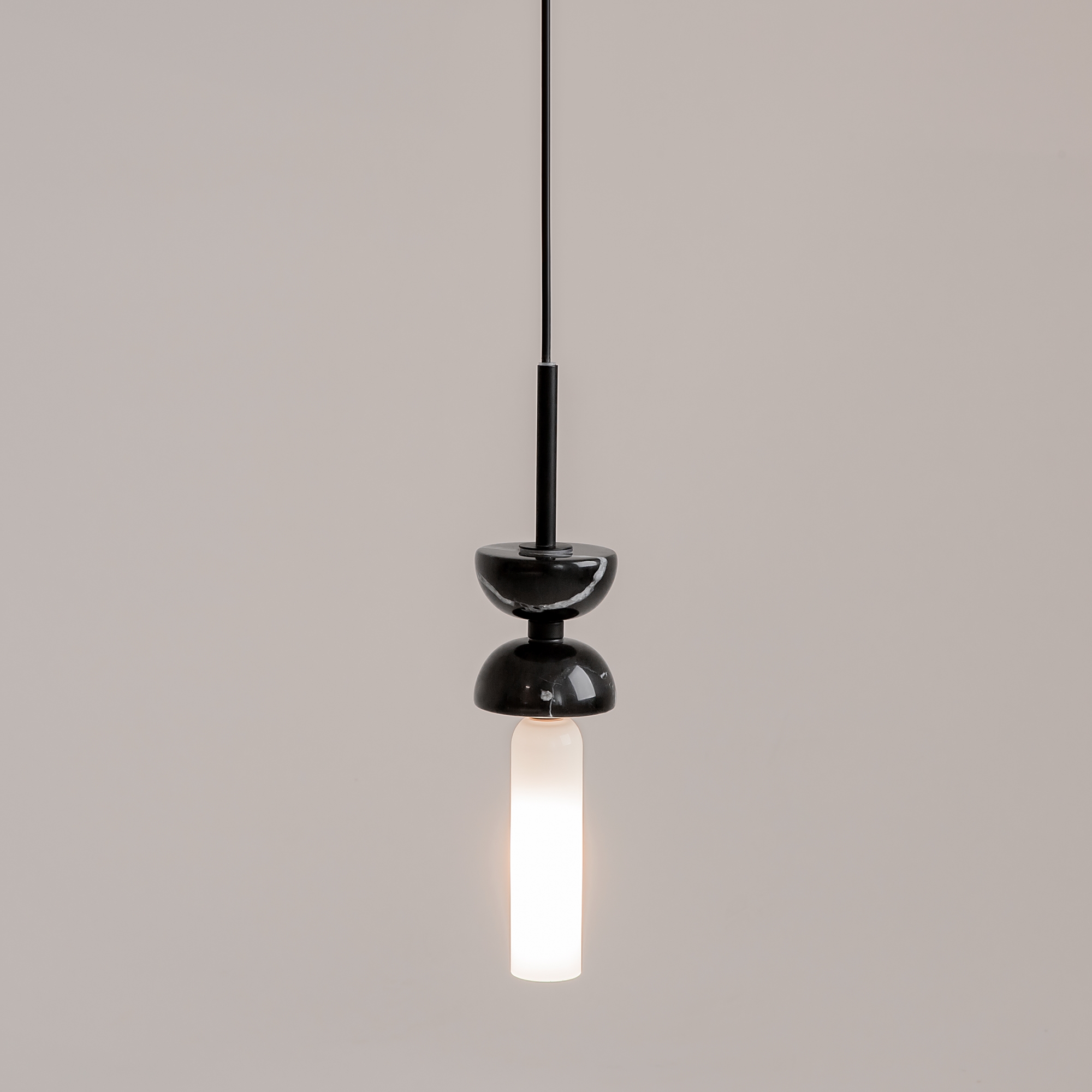 Corp de iluminat suspendat Kyoto, Metal și marmură Negru, 28W, MAYTONI MOD178PL-01B [4]