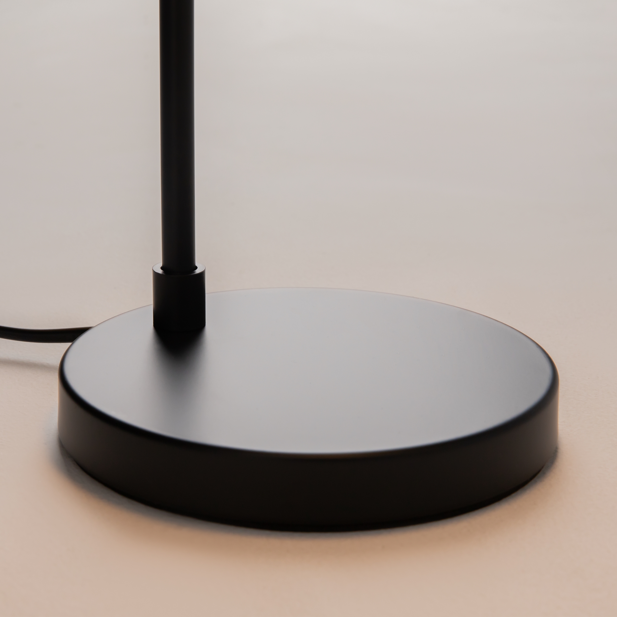 Lampă de masă Fad, Metal Negru, 8W, MAYTONI MOD070TL-L8B3K [6]