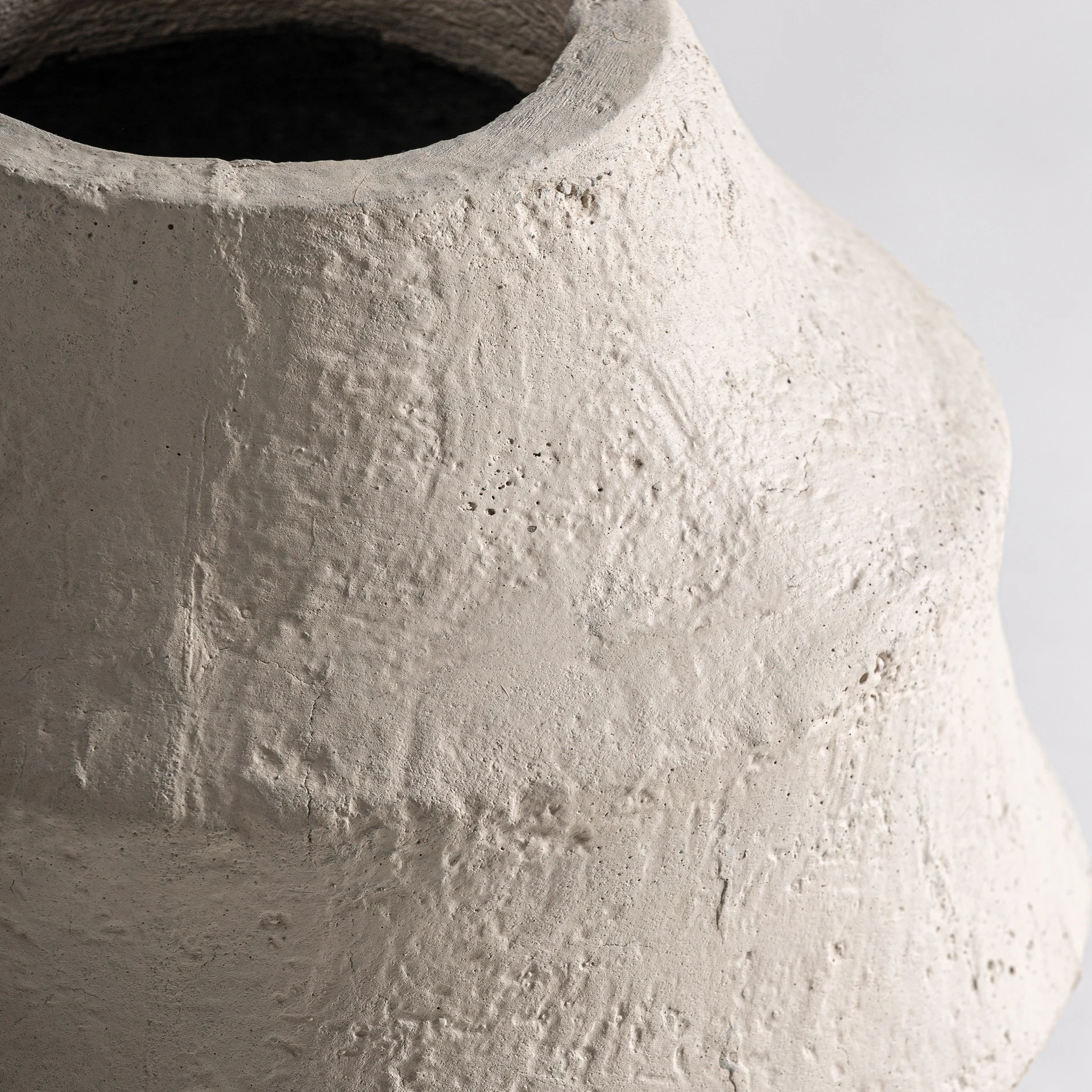 Vaza Decorativa din Fibra de Sticla si Beton, Crem, 29x29x38 cm, Stil Contemporan - VicalHome 36821 [6]