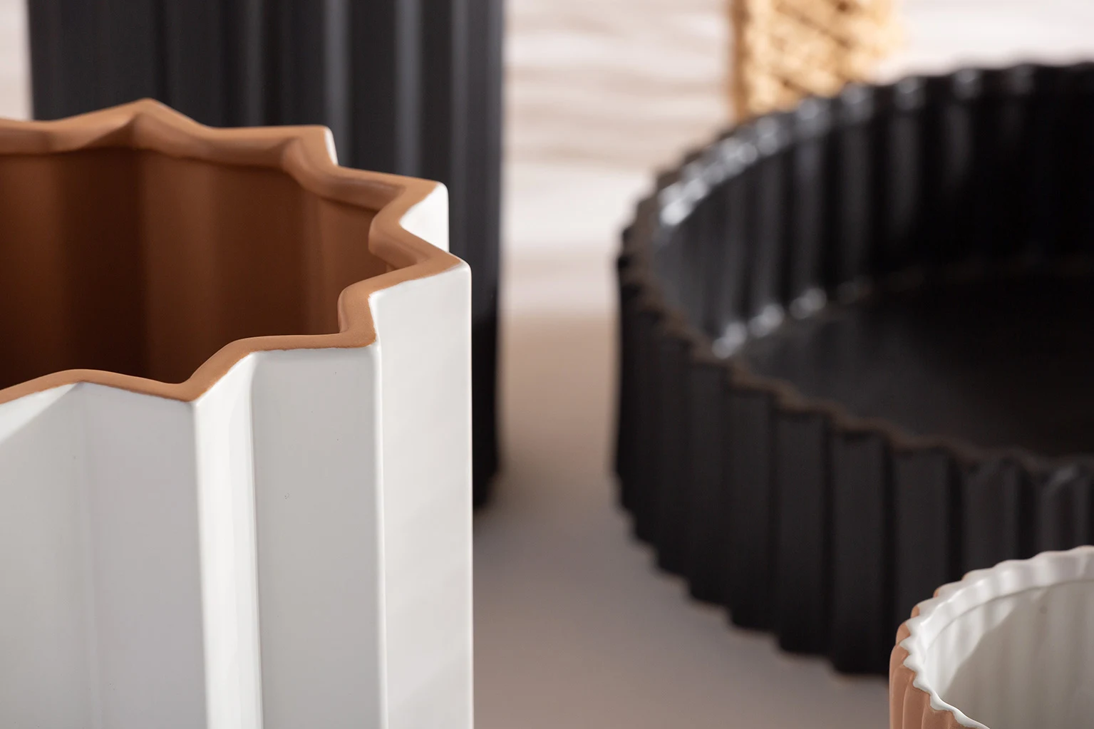 Vaza plisata din piatra VicalHome 30178 [19]