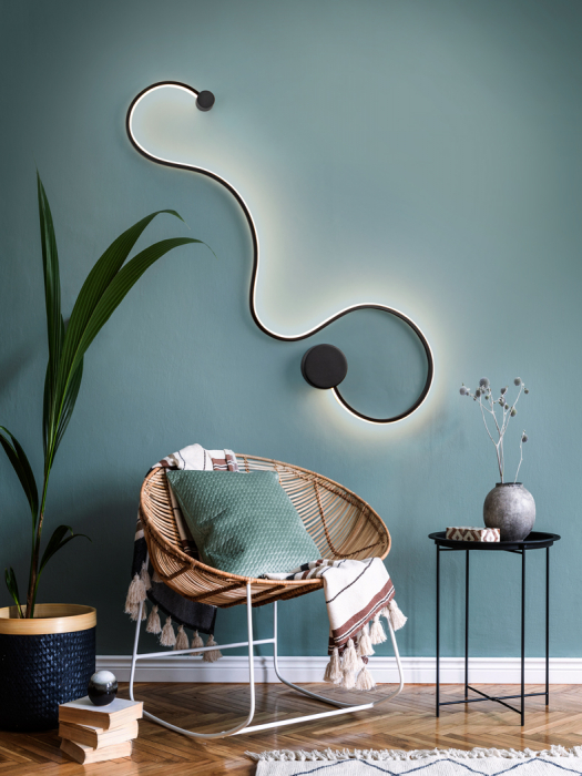 Aplica perete LED stil minimalist Tyriq 94x28 cm neagra/aurie/alba, metal, 227032 - Schuller [5]