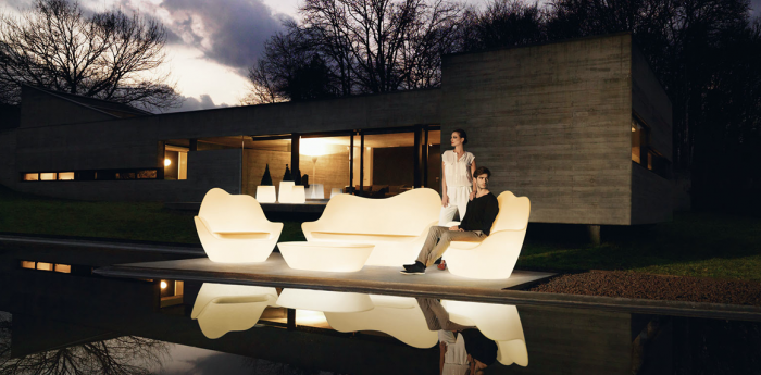Canapea moderna exterior iluminare LED Sabinas 206x91x104 cm, polipropilena, diverse culori, 45009 - Vondom [10]