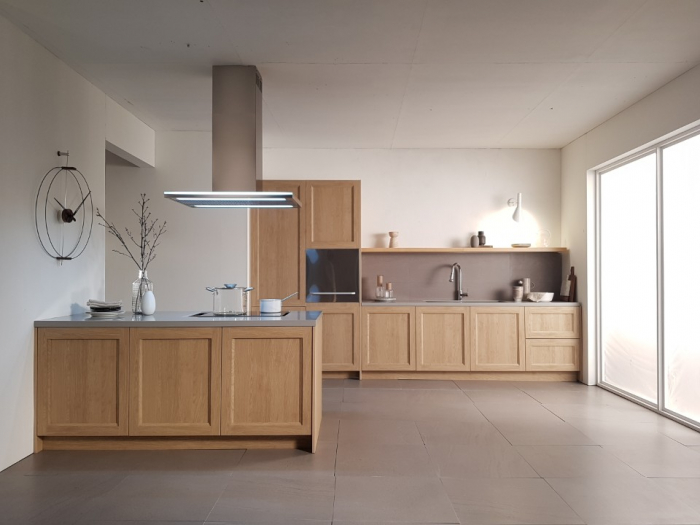 Ceas de perete lux elegant nuc/alama Mini Barcelona Ø 66 cm, cu indicatoare lemn, MBAR - NOMON [5]