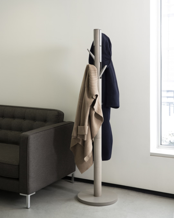 Cuier Flapper 40x40x168 cm, Lemn Gri - Umbra [5]