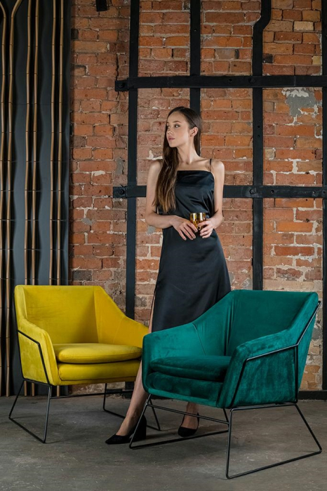 Fotoliu Emma Velvet 65x70x77 cm, Catifea și Metal Galben Lăcuită în Culoare Negru - King Home [11]