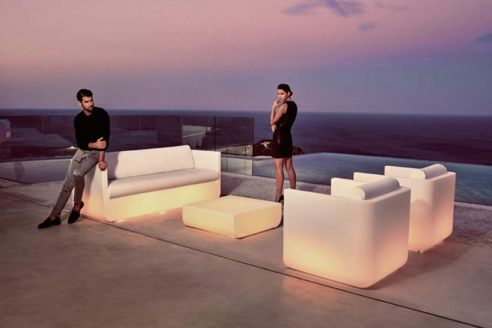 Fotoliu exterior iluminare LED Ulm 82x82x72 cm, rasina din polietilena, design modern, 54134W - Vondom [10]