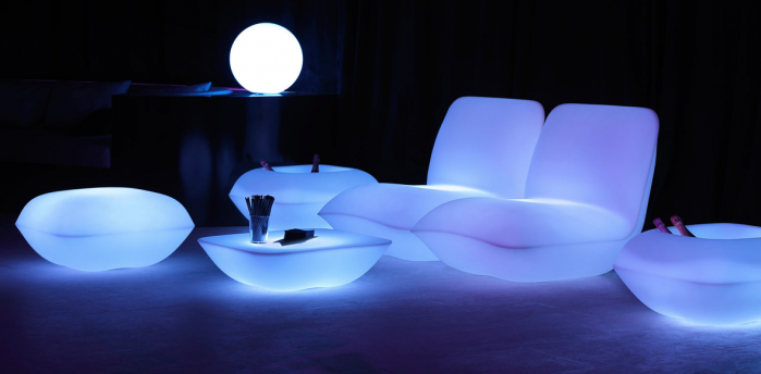 Fotoliu premium exterior in forma de perna Pillow 82x94x75 cm, iluminare LED, 55001 - Vondom [9]