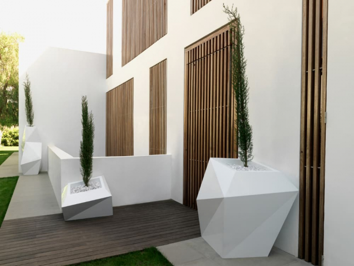 Jardiniera decorativa LED RGBW gradina/terasa Faz XL 92x77x101 cm, design modern, 54012A - Vondom [8]