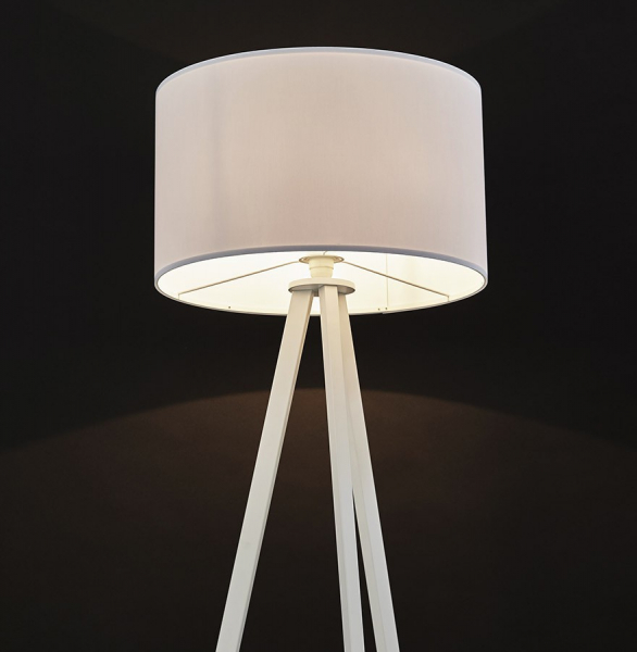 Lampa alba de podea TRIVET cu design modern 3 picioare albe / material / otel, FL00390WHWH - Kokoon [16]