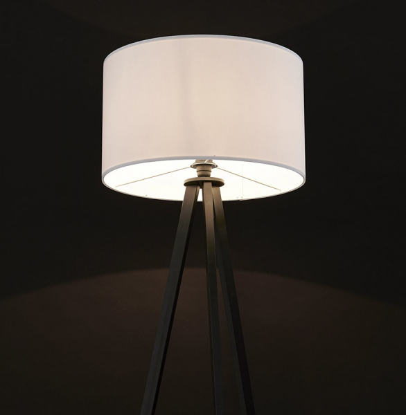 Lampa alba de podea TRIVET cu design modern 3 picioare negre / material / metal, FL00370WHBL - Kokoon [16]
