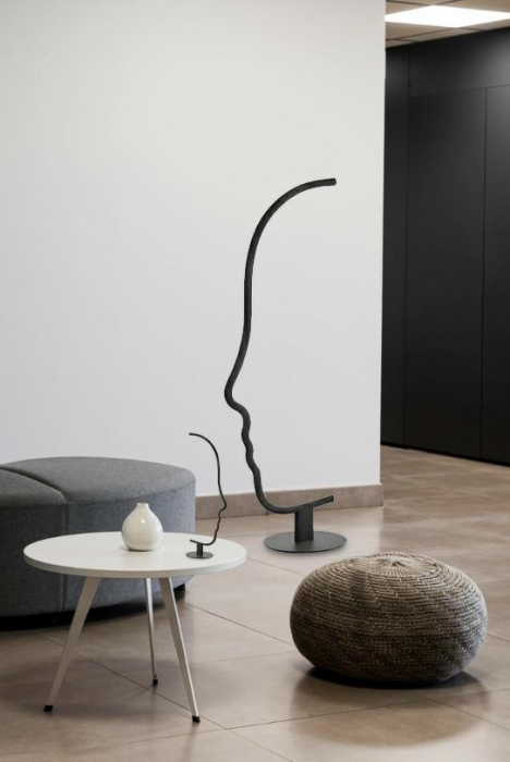 Lampă de podea FACE FLOOR neagră, JL0018 - King [2]