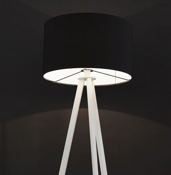 Lampa neagra de podea TRIVET cu design modern 3 picioare albe / material / otel, FL00330BLWH - Kokoon [16]