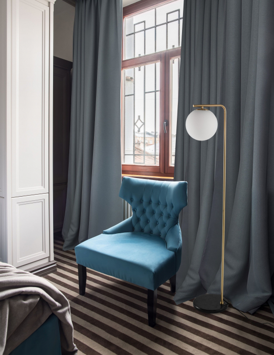 Lampadar auriu Luna 140 cm glob alb sticla, baza marmura neagra, 9136702 - Novaluce [6]