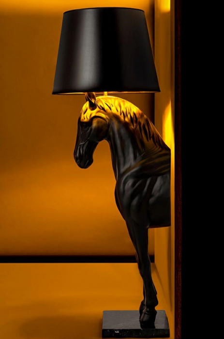 Lampadar extravagant tip statuie Horse High in forma de bust cal negru/alb, JB001S - King [8]