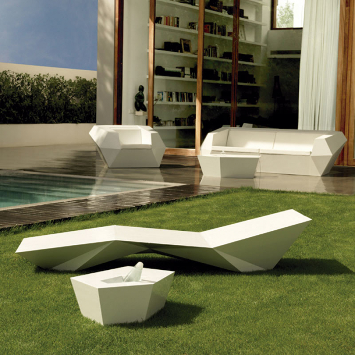 Lounger premium piscina/gradina Faz 204 cm cu perna tapitata si iluminare LED, forma geometrica, 54008 - Vondom [5]