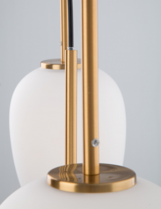 Lustra moderna liniara 3 pendule diferite alb cu auriu Felicia 53 cm, sticla/metal, 9624067 - Novaluce [3]