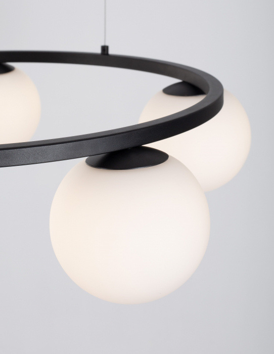 Lustra rotunda neagra cu 5 globuri albe Esila Ø50 cm, iluminare LED, sticla/metal, 9919603 - Novaluce [4]