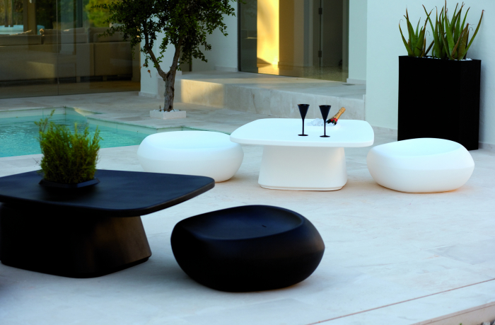 Masuta cafea iluminare LED Noma 118x100x44 cm polipropilena, loc frapiera, 45115A - Vondom [8]