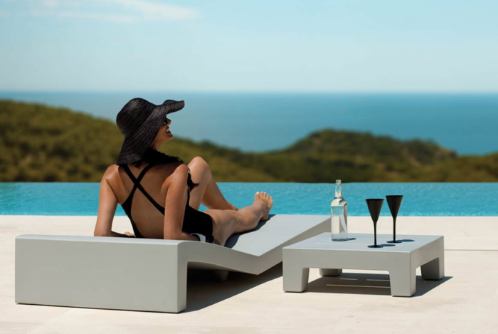 Masuta pentru sezlong Jut 60x60x20 cm, polipropilena, design minimalist, 44405 - Vondom [21]