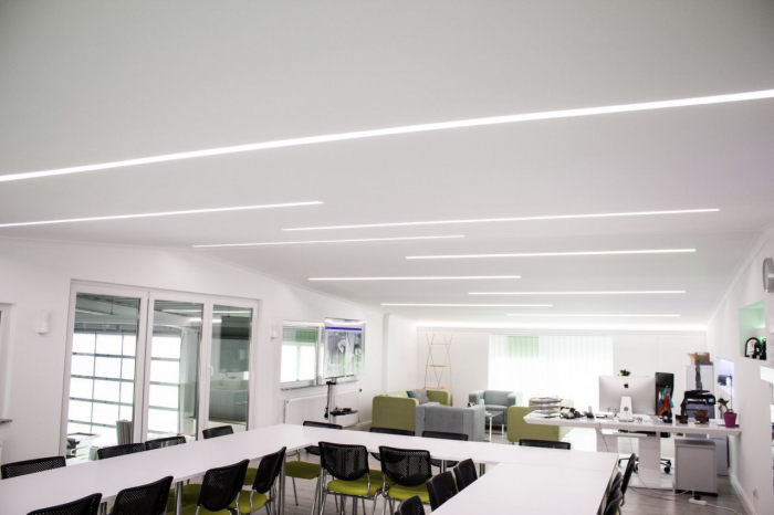 Profil pentru banda LED din polistiren extrudat acoperit cu rasina minerala KD302 - 12x4x115 cm [3]