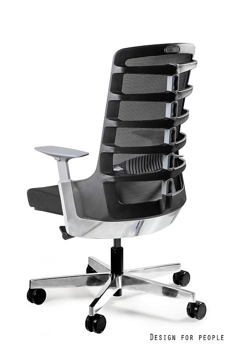 Scaun birou negru/maro/alb Spinelly M, cadru alb, tapiterie sezut piele naturala, baza aluminiu, inaltime, adancime si cotiere reglabile, spatar tip mesh, W-998-W-HL4 - Unique [2]