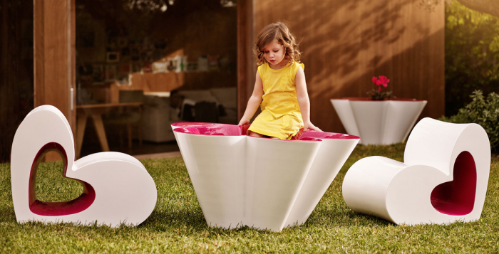 Scaun exterior copii Agatha 39x66x52 cm, aspect inima, rasina de polietilena, diverse finisaje, 52001 - Vondom [6]