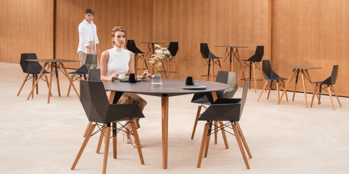 Scaun exterior Faz fara brate, model modern geometric, picioare lemn, 54295F - Vondom [5]