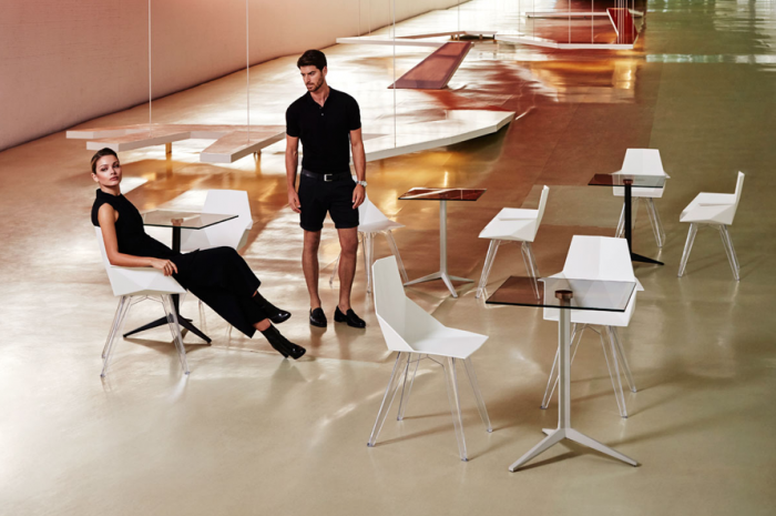Scaun exterior Faz, polipropilena, picioare policarbonat transparent, design modern geometric, 54062 - Vondom [5]