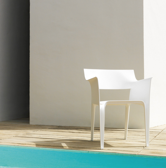 Scaun exterior premium Pedrera cu brate, polipropilena injectata cu fibra de sticla, 65004 - Vondom [10]