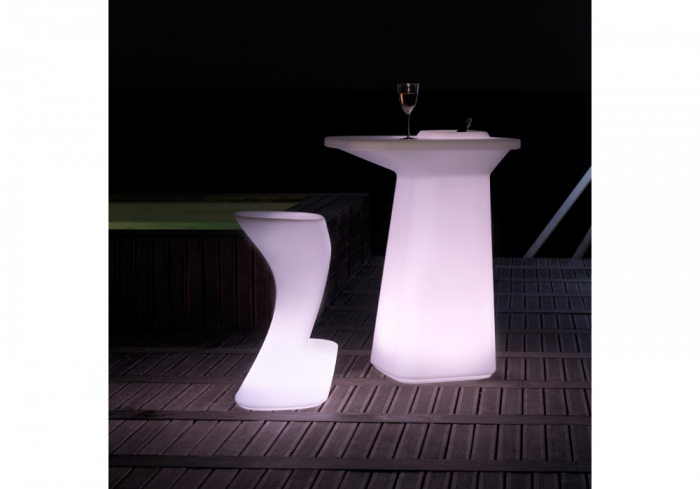 Scaun inalt bar iluminare LED Noma 38x40x74 cm polipropilena, model fara spatar, 45038A - Vondom [4]